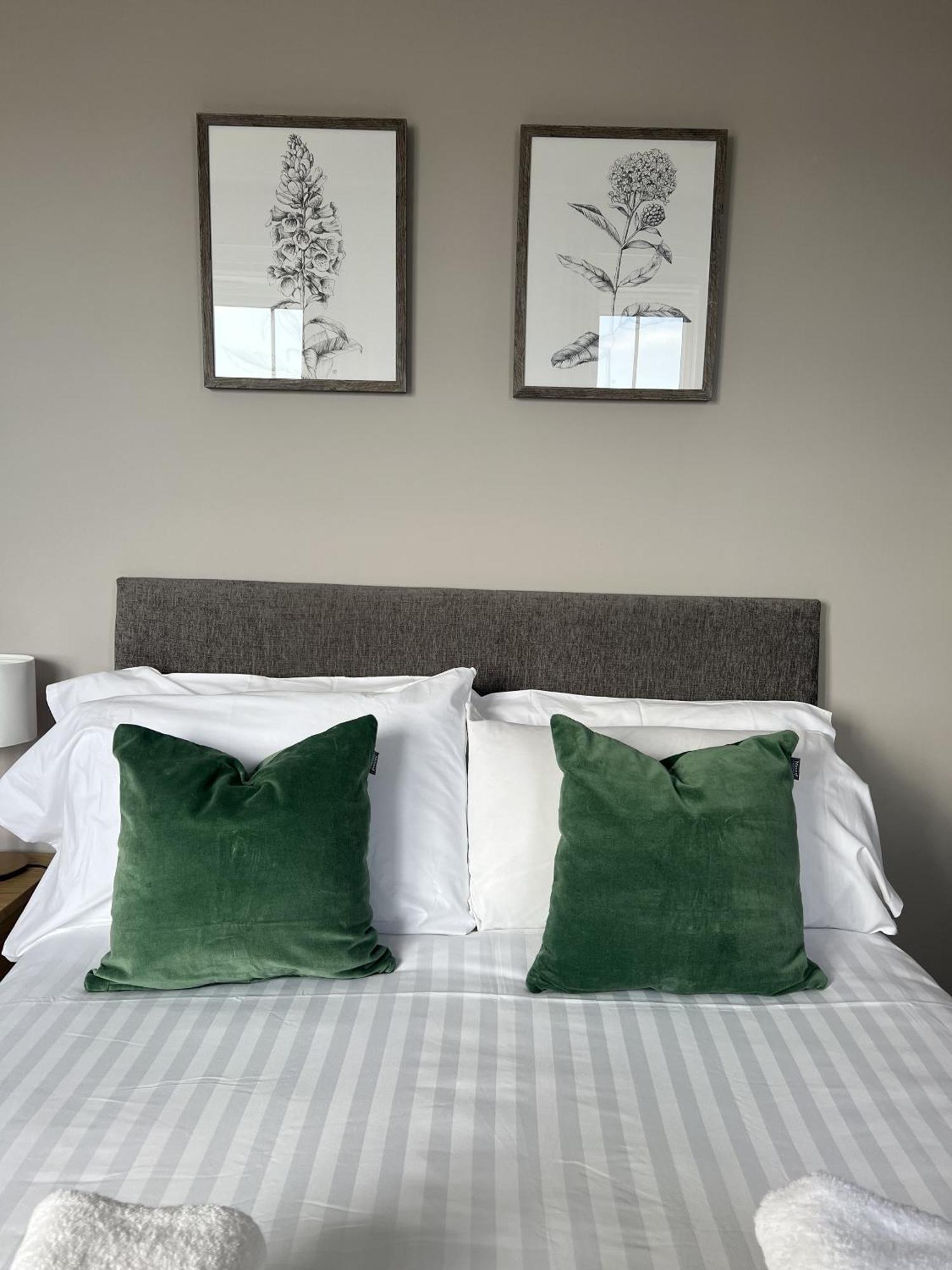 Tuckers Inn Invergordon Kültér fotó